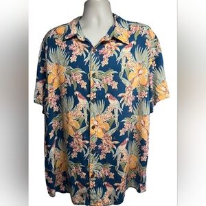 Margaritaville Mens XL rayon button down tropical Floral/parrot shirt
